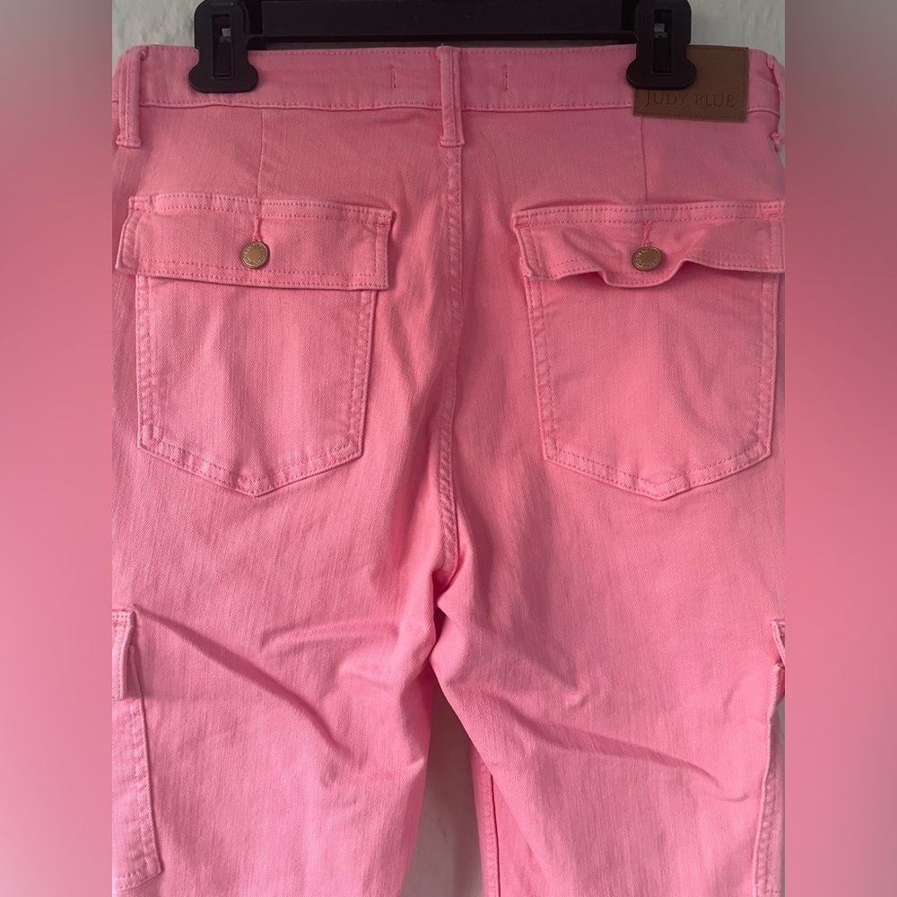 Judy Blue Garment Dyed High Waist Straight Leg Cargo Jeans Pink Pockets; 11/30 - Picture 6 of 8